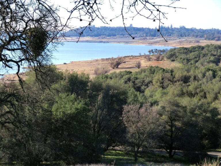 Folsom Lake, California