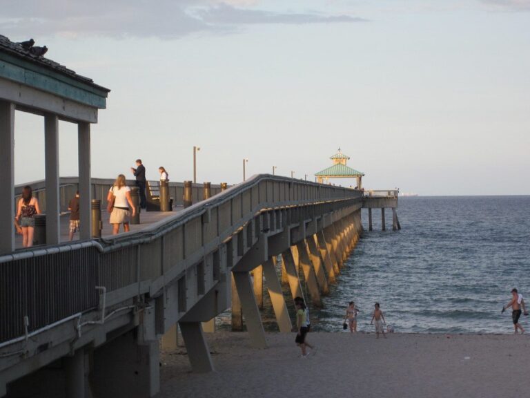 Deerfield Beach International Pier, Florida