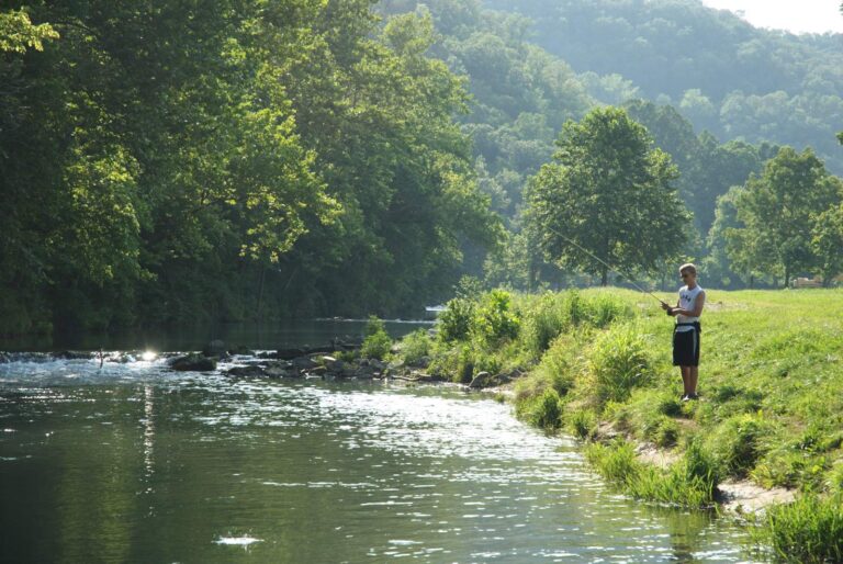 Roaring River, Missouri