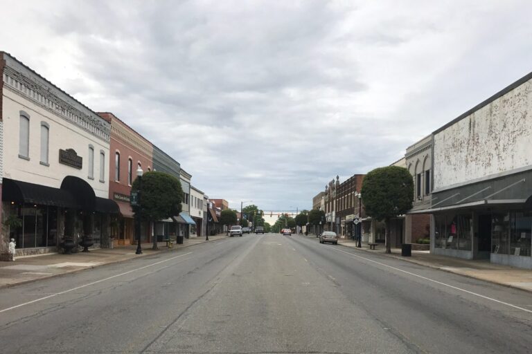Roanoke Rapids, North Carolina